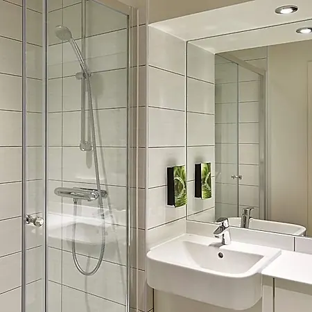 Premier Inn London City-2